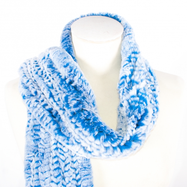 Blauer Schal aus gestricktem Rexkanin, snowtop